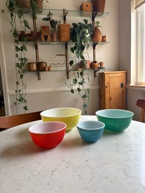 Vintage MCM Pyrex Primary Color Nesting Bowls - Red, Yellow, Blue, Green